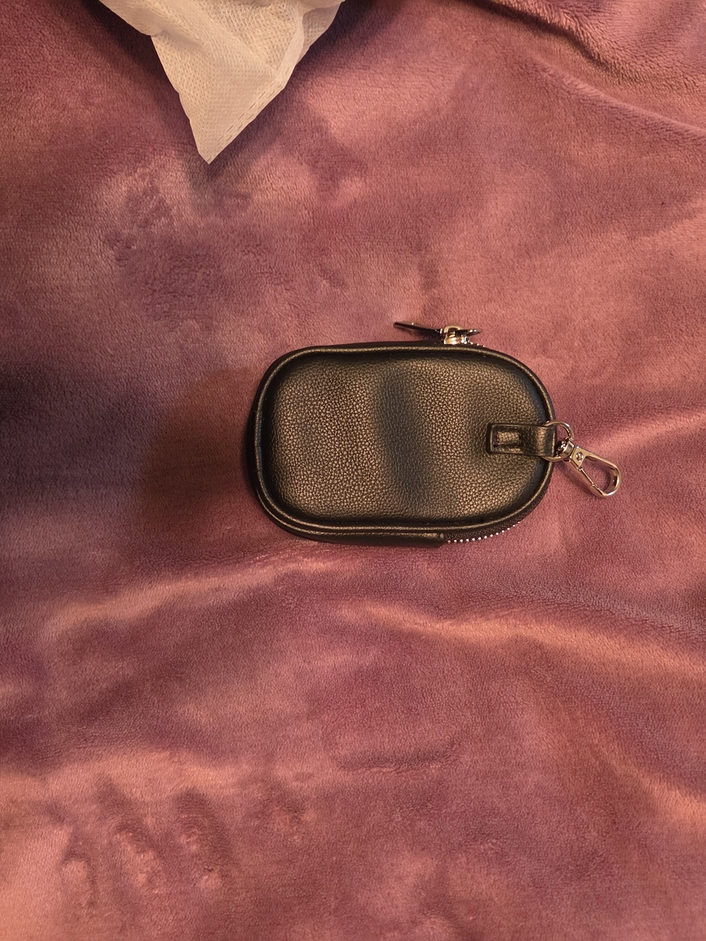 Compact Black Textured Keychain Pouch - Picture 2 of 3